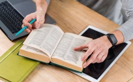 Review Jasa Penerjemah JITS, Menemukan Mitra Terbaik untuk Keperluan Bahasa Anda